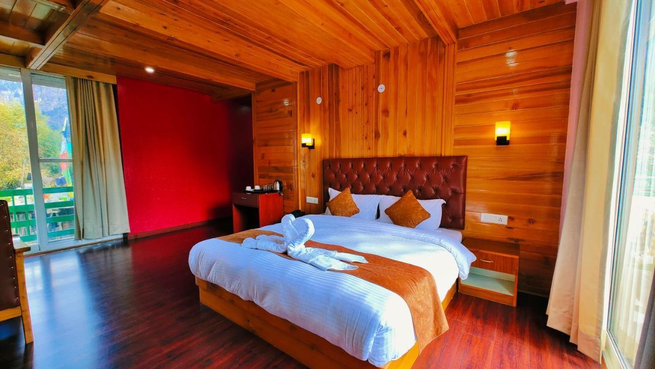 Hotel New Vistas Manāli Eksteriør billede